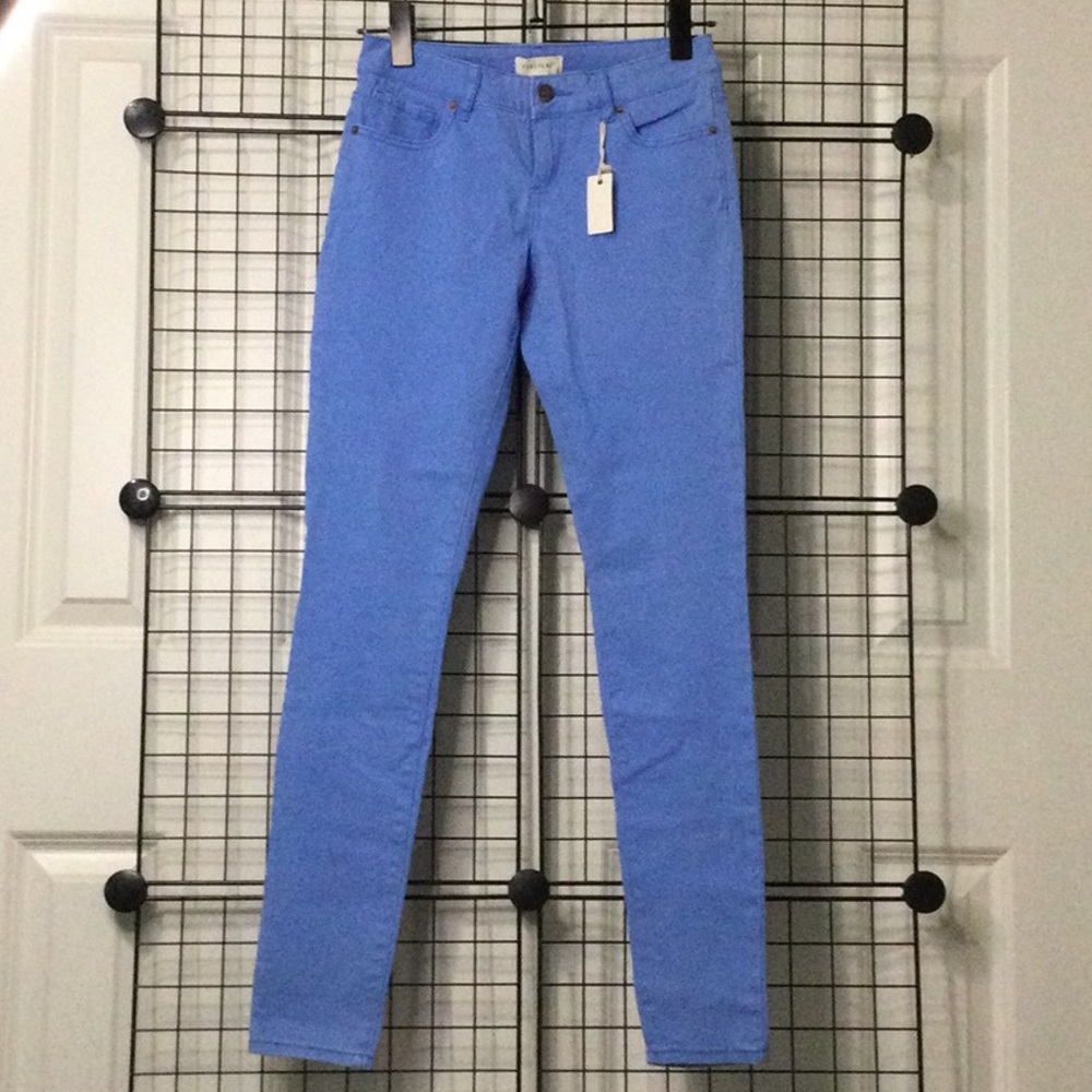 NEW. Skinny stretch pants. NWT